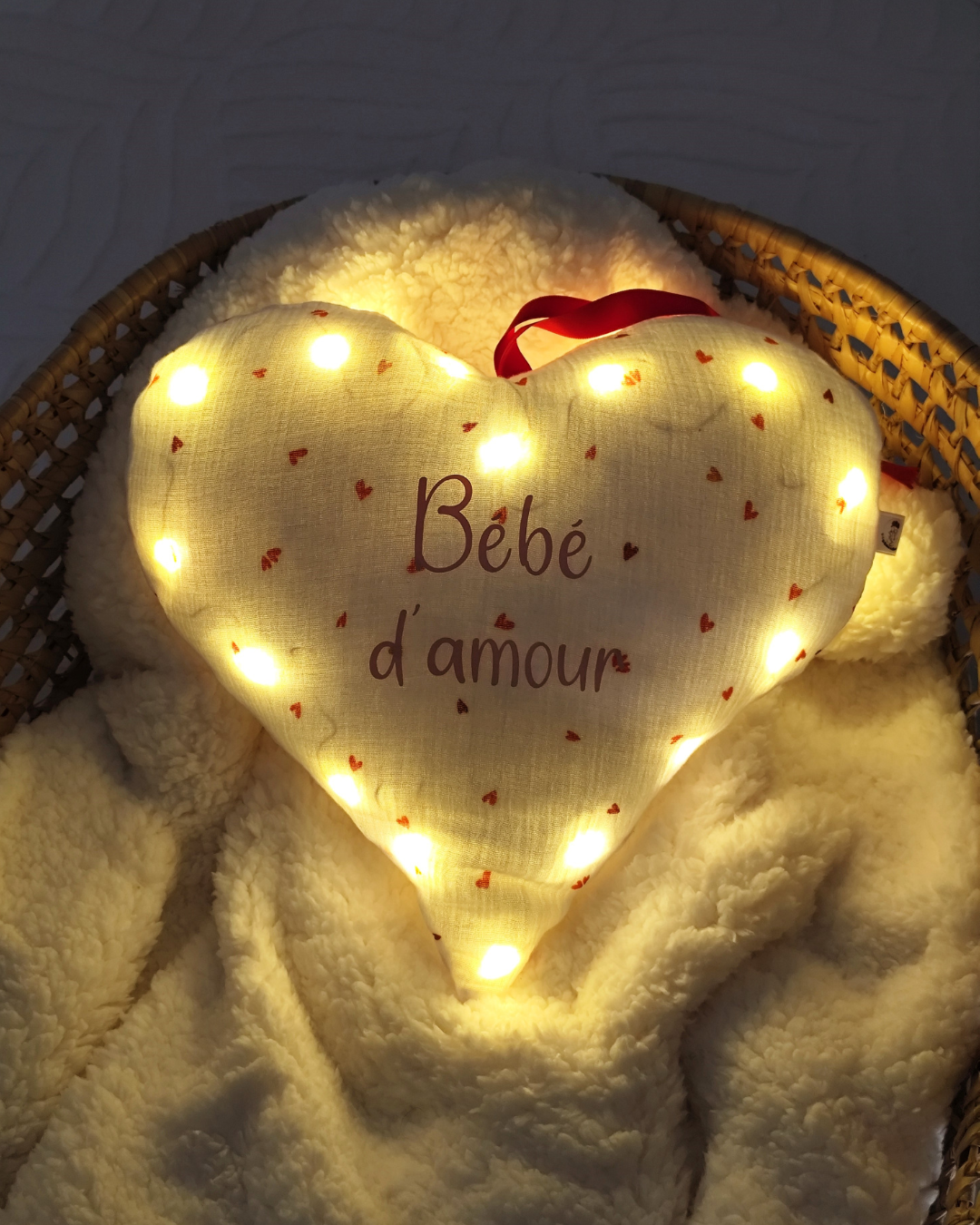 veilleuse bébé cœur bébé d’amour lumineuse LED lumière douce nuit enfant