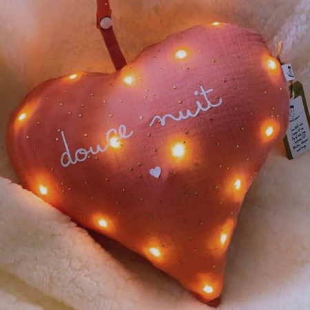 veilleuse bébé personnalisée cœur rose LED lumière douce nuit