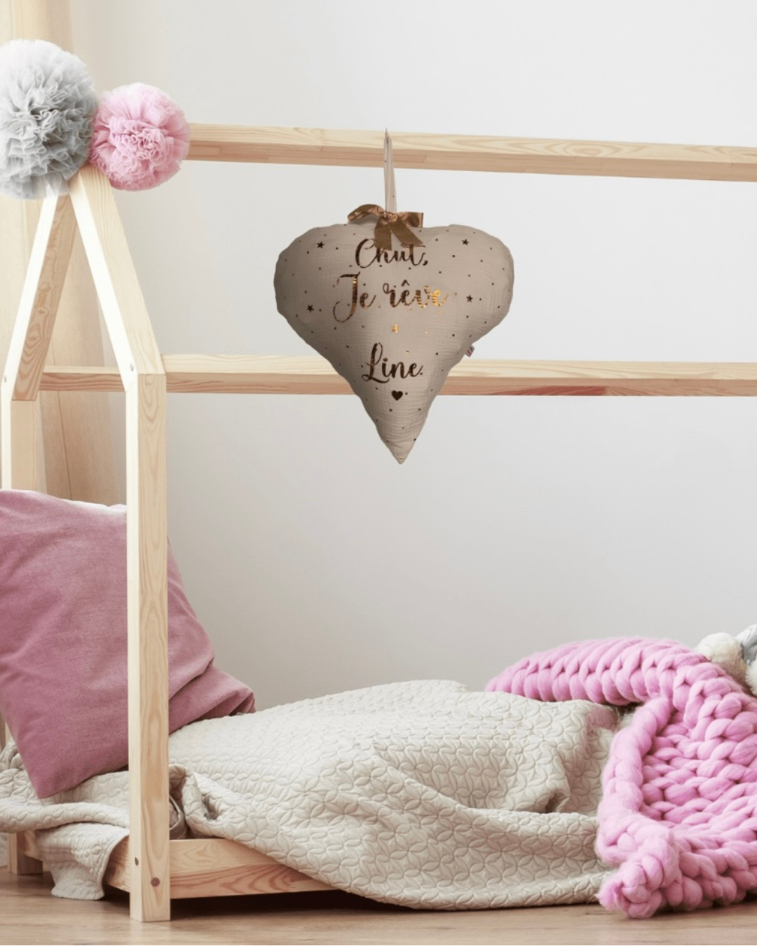 veilleuse bébé personnalisée cœur suspendue chambre bébé décoration