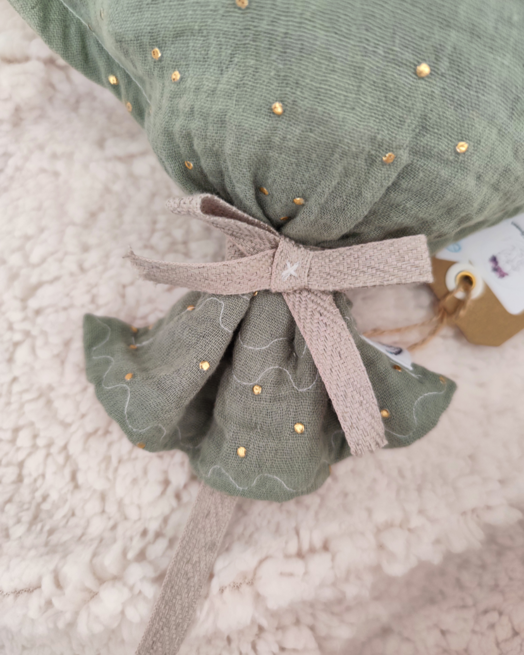 veilleuse ballon bébé détail noeud finition artisanale couture fait main
