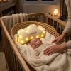 veilleuse bébé nuage personnalisée avec lumière douce accompagnant le sommeil de bébé